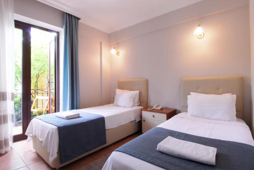 1 queen bed