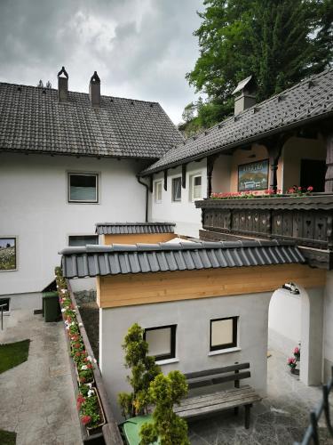 Viesnīcas āriene, Apartment Tarman in Planina pod Golico