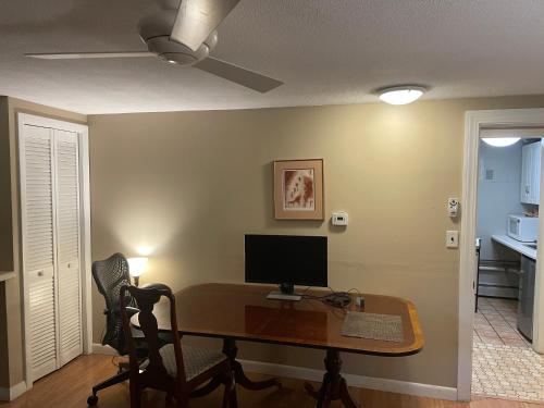 Convenient & Cozy Stay Near Boston