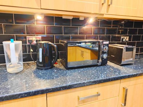 кухня, 4 beds house - Veronica Cottage in Portswood