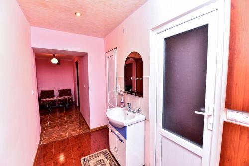 Bathroom, Aghasu Tun B&B in Odzun