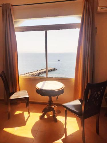 Zuhanyzó, Marina Suite Apartment in Staoueli