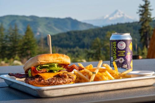 Under Canvas Columbia River Gorge