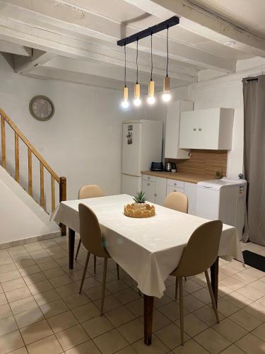 Maison cosy avec cour privée - Calme et nature, La Trimouille (Maison cosy avec cour privee - Calme et nature, La Trimouille) in ลาทริมุย