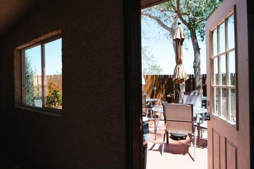 เวเทอริล อินน์ (Wetherill Inn) in คาเยนตา (AZ)