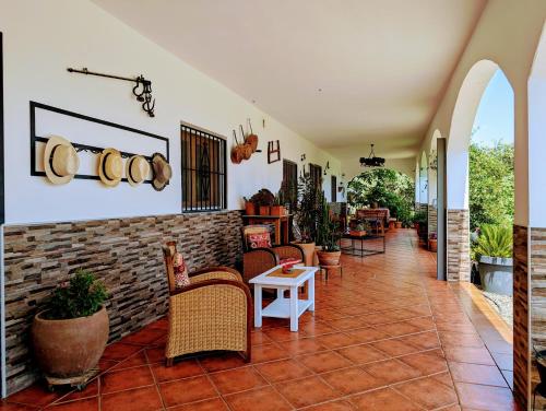 Casa rural para 4 personas, 2 dormitorios y terraza sombreada - El Cortijo Escondido Adults Only , L in Canjayar
