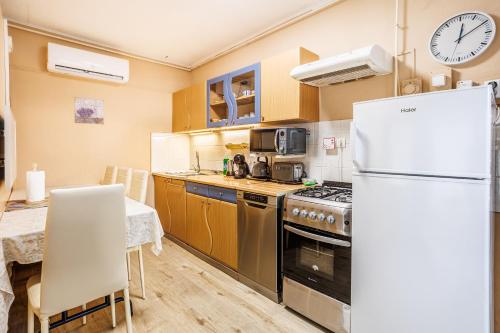Kitchen, Visegrad Vendeghaz-Apartman in Visegrad