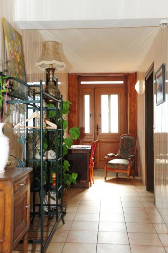 Iekārtas, Logis Hotel Le Val de Vence in Signy-l'Abbaye