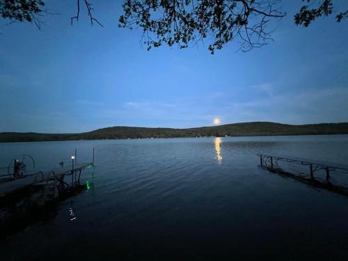 Peaceful Cayuta Lake Cottage with early check in in Montoras ūdenskritumi (NY)