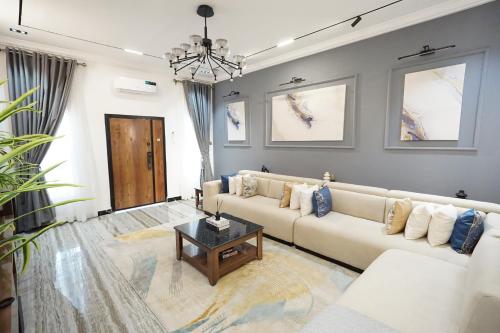 Hampton Suite by LSP HOMES Lekki Phase 1, Lagos (zdjęcie 11)