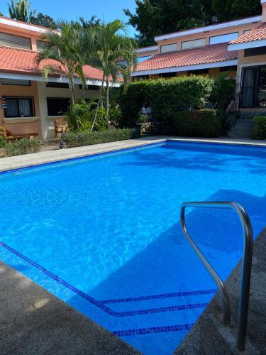 Spacious Loft with Pool and Great Outdoor Areas, Coco (photo 5)