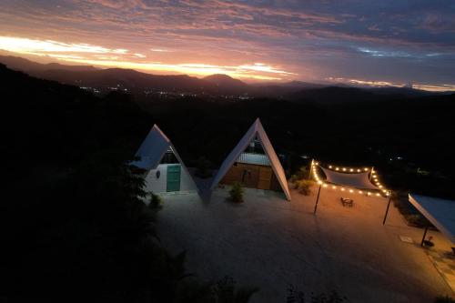 Blue Sky Lodge in 尼科亞