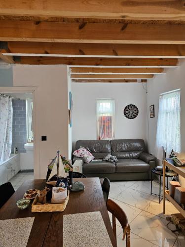 Relax by lake at Warmian-Masurian Holiday home in Žilmala