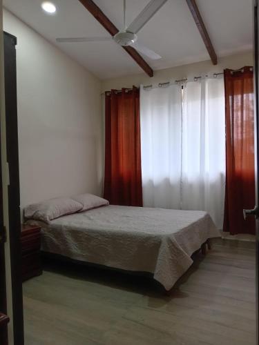 Double Room with Park View image 6