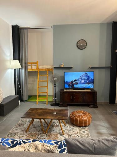 MaiFamilyBCN Room Type - Studio with Sofa Bed