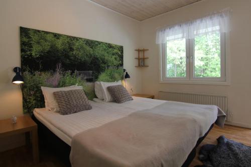 2 twin beds
