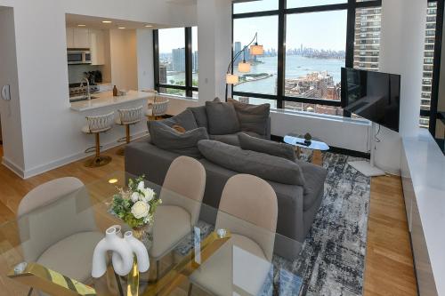 Opulent 2BR Duplex - Iconic Midtown Views, Nowy Jork (zdjęcie 3)