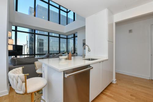 Opulent 2BR Duplex - Iconic Midtown Views, Nowy Jork (zdjęcie 7)