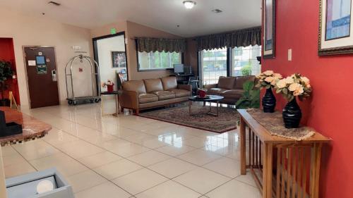 Bridgeway Inn & Suites - Portland Airport in Gresham (Oregon)