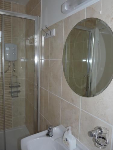 The Cliffbury - image 3