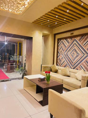 Al Makkah Hotel in Karachi