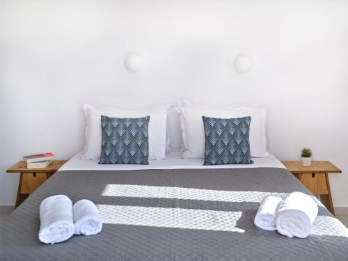 Double Room with Sea View image 6