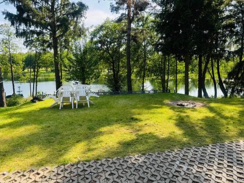 Dom całoroczny nad jeziorem do 10 osób Porost około 60km od morza (Dom caloroczny nad jeziorem do 10 osob Porost okolo 60km od morza) in Grąbczyn