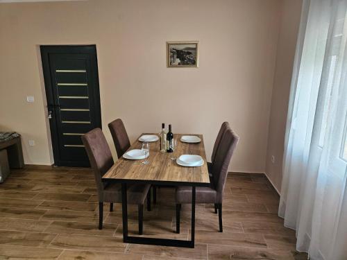Apartman Palma in Denovici
