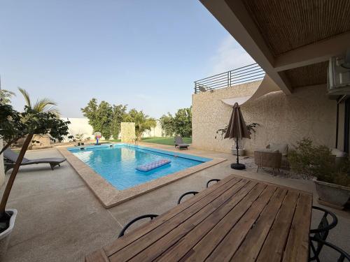 Swimming pool, Villa JOY in Ngaparou