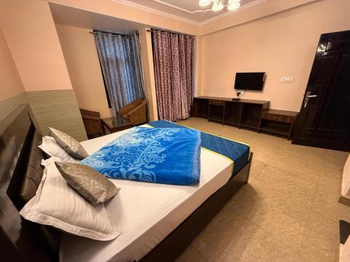 Home Inn - image 4