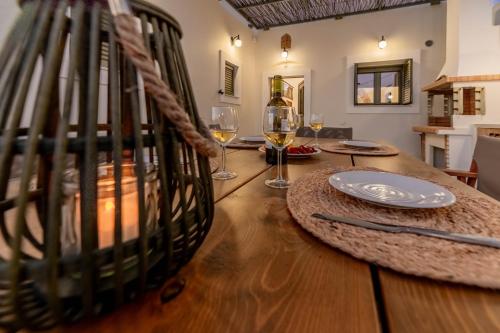 Filoxenia House, Archangelos