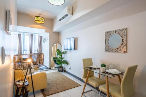 Great Value in Uptown Parksuites BGC 1BR,Washer,Netflix, Манила