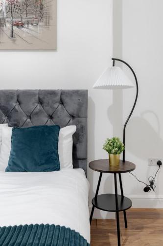 Nestio - Paddington Serviced Studios! - image 11