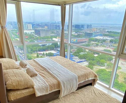 Ultimate relaxation with stunning view of Manila staycation, Manila