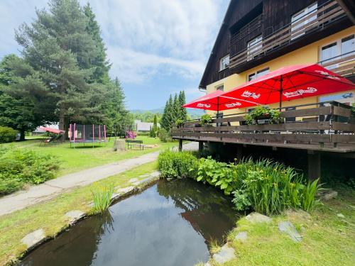 Pemandangan, Hotel Reoneo in Vernirovice