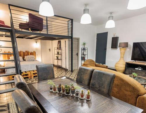 Loft SSL insolite!!! in Gignac-la-Nerthe