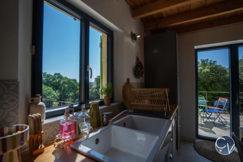 Charming house near Uzès (Charming house near Uzes) in Belvezet