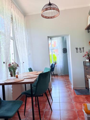 Apartament w Złotym Stoku Przystanek Las