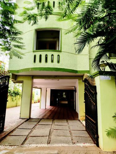 Swarna Sudarshan Serviced Apartmetns @ Adyar near Ashtalakshmi Templom