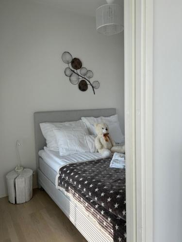 Apartment in Vantaa, own parking, near station, terrace loft, Netflix, Vantaa (foto 9)
