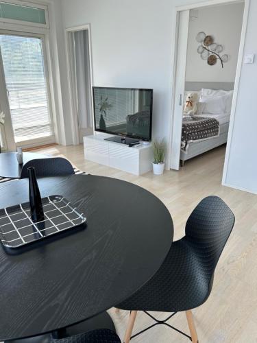 Apartment in Vantaa, own parking, near station, terrace loft, Netflix, Vantaa (foto 3)