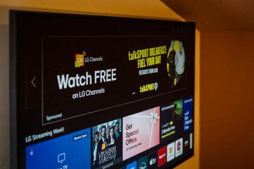 윈더미어 Luxury Single Small Room Central Location King Bed 2성급 싱글룸 수영장