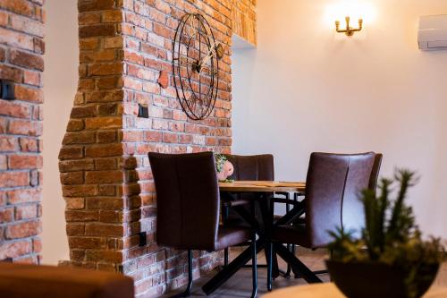 Holiday in Zečevo (Holiday in Zecevo) in เซเชโว โรกอซนิคโก