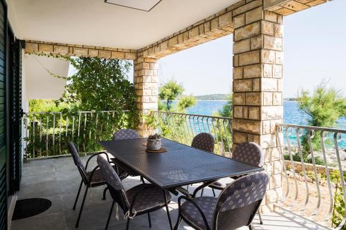 Holiday in Zečevo (Holiday in Zecevo) in เซเชโว โรกอซนิคโก