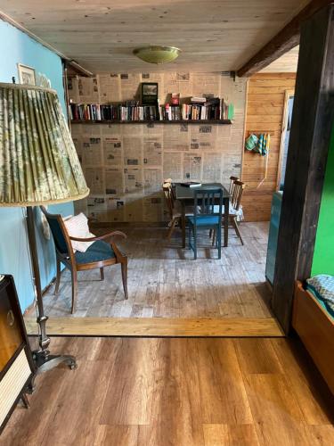 3 bedrooms, 4 beds
