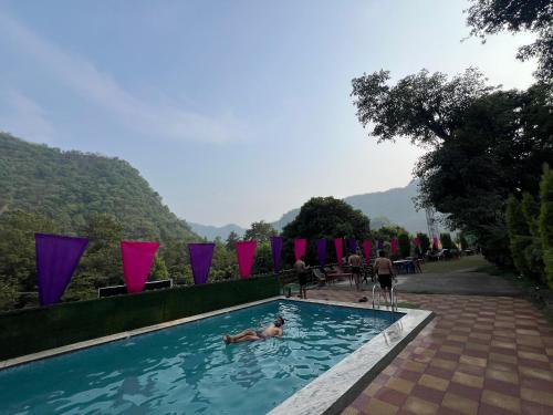 Úszómedence, Wacky Woods Resort Shivpuri in Shivpuri