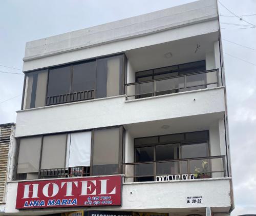 . Hotel Lina Maria