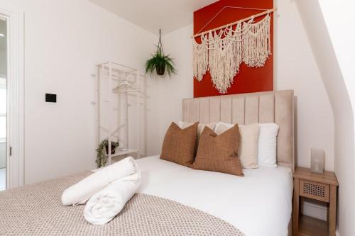 Hyde Park Designer Serviced Apartments with A/C - image 2