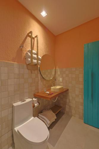 Superior Family Room image 3