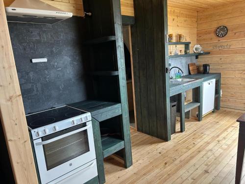 House Nordkapp Fishing Adventure in Хоннінгсвог